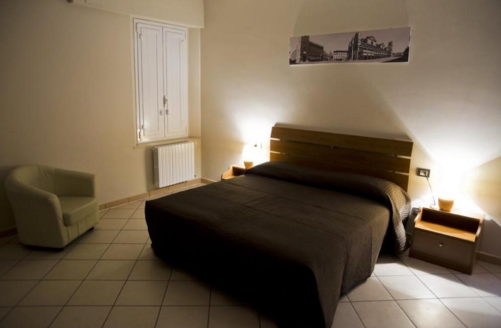 Hotel San Romano Ferrara Exteriör bild